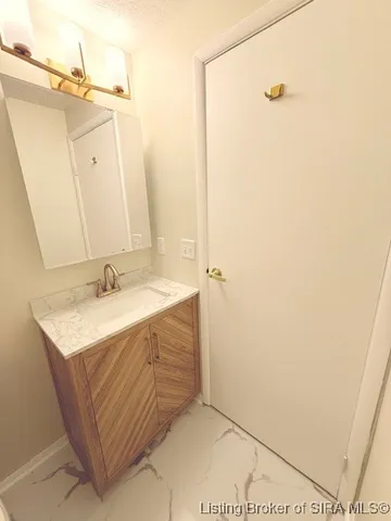 $269,900 | 2116 Highway 56, Scottsburg, IN 47170