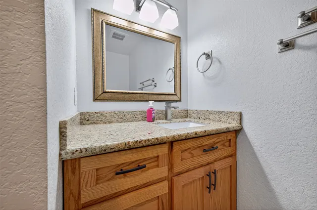 $399,000 | 14 Kingswood Drive, Van Vleck, TX 77482