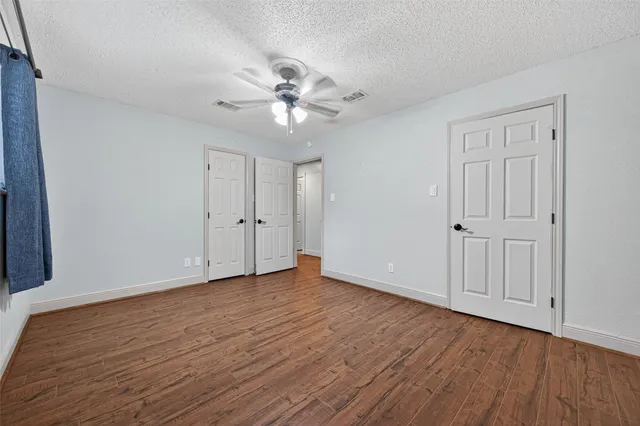 $399,000 | 14 Kingswood Drive, Van Vleck, TX 77482