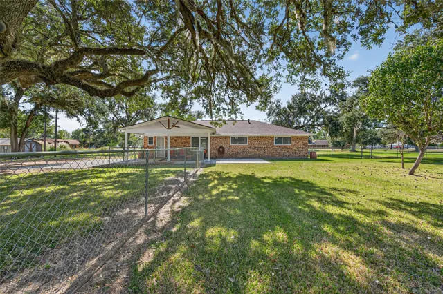 $399,000 | 14 Kingswood Drive, Van Vleck, TX 77482