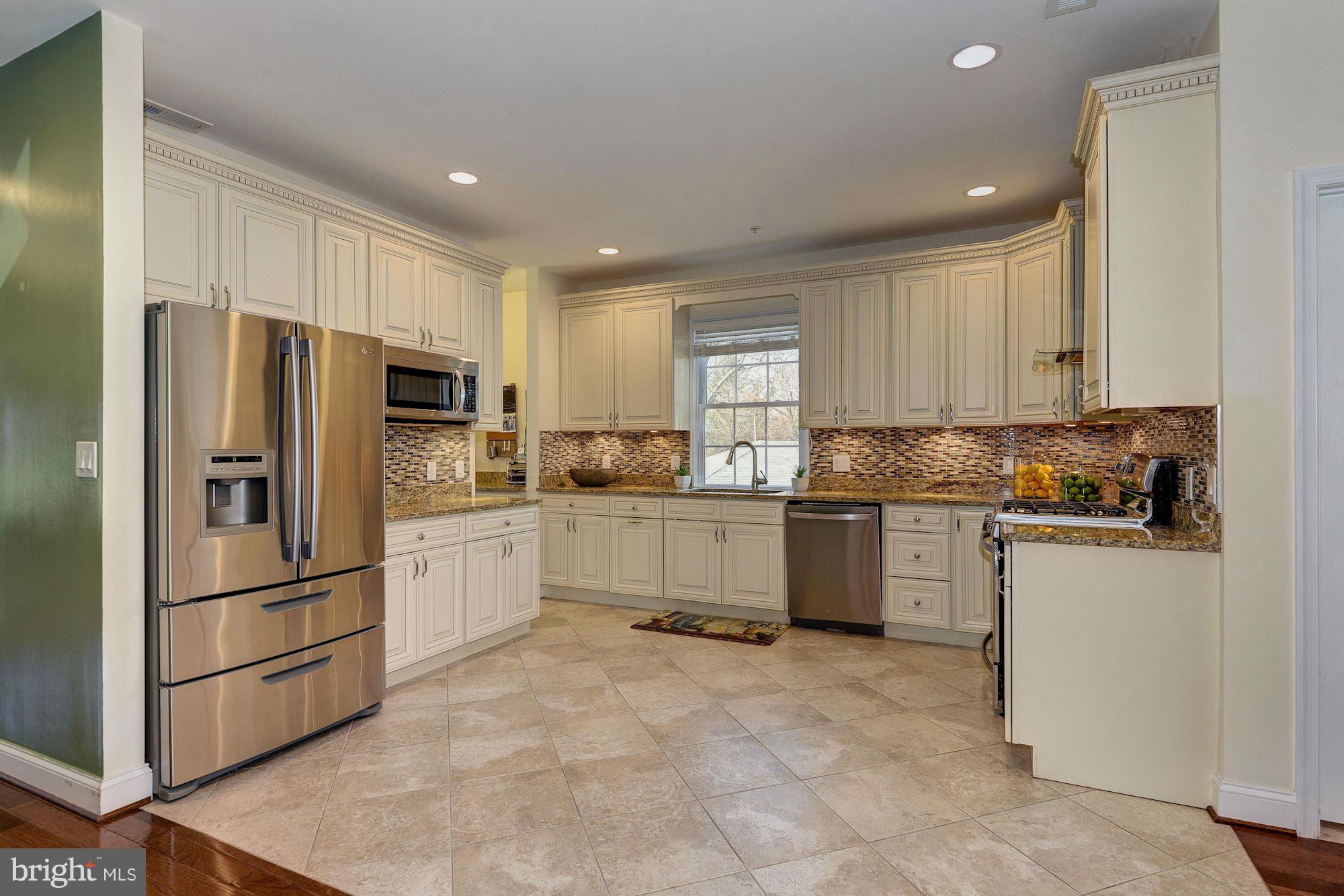 4105 Decatur Avenue Kensington, MD 20895 - Photo 11 of 29 Upgraded Kitchen