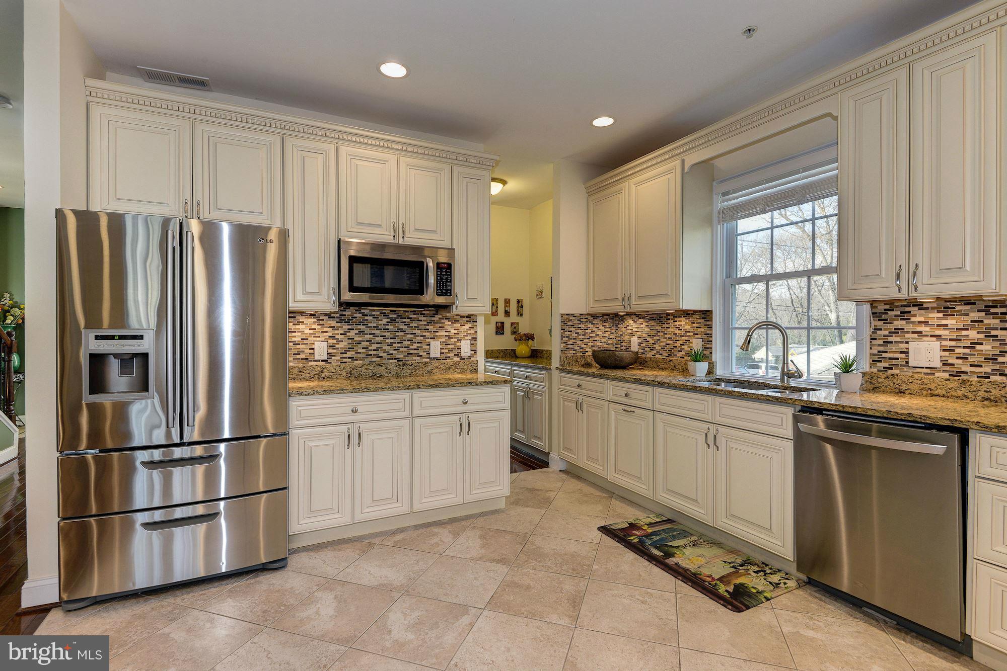4105 Decatur Avenue Kensington, MD 20895 - Photo 12 of 29 Kitchen 2