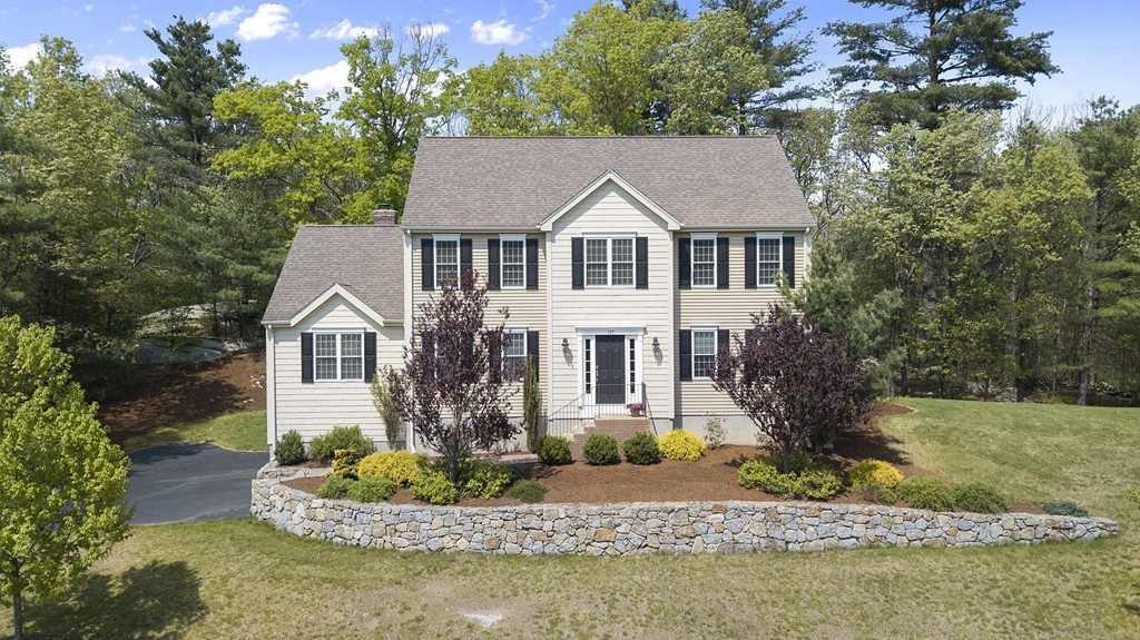 177 Forsythe Farm Road Northbridge, MA 01534 - Photo 2 of 30 Gallery Image 2