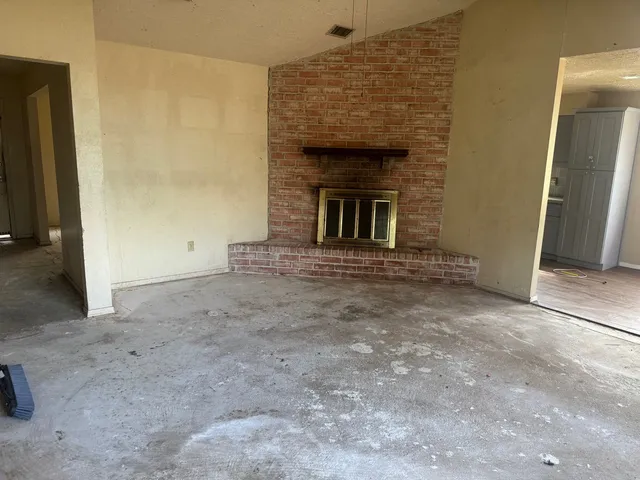 $140,000 | 15950 Chimney Rock Road, Houston, TX 77489