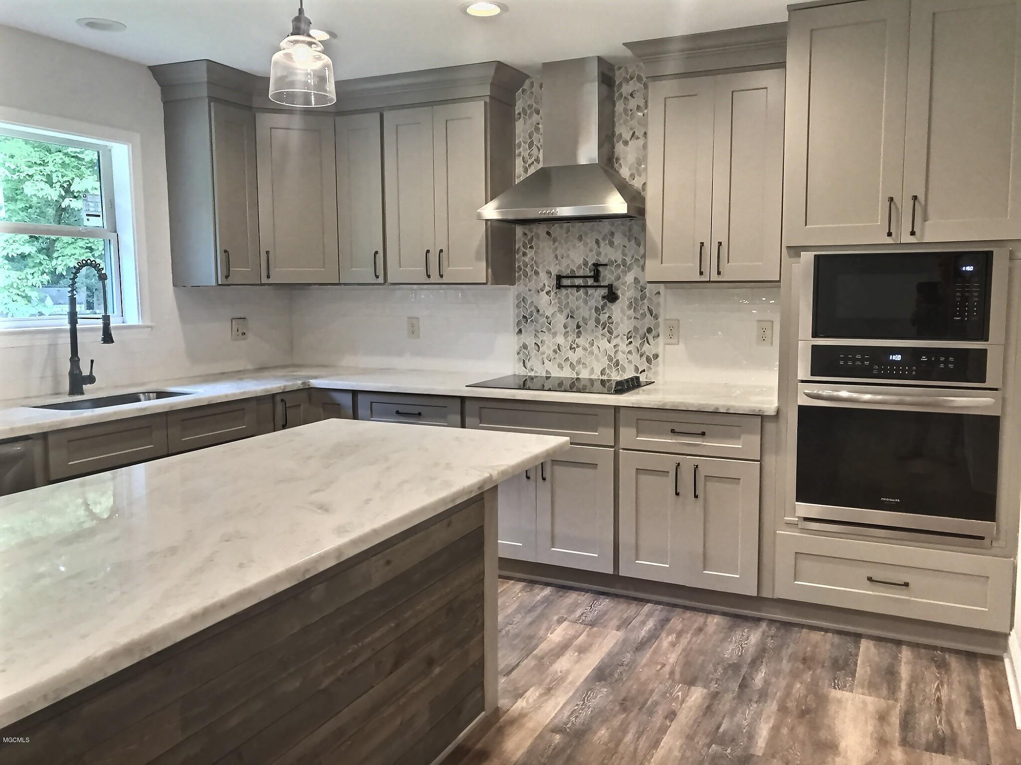 1346 Diller Road Ocean Springs, MS 39564 - Photo 6 of 20 exposio_116024041