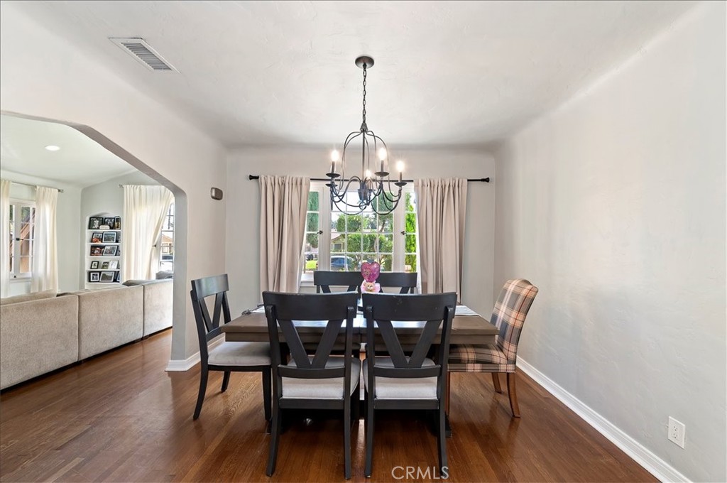 3968 Elmwood Court Riverside, CA 92506 - Photo 11 of 38