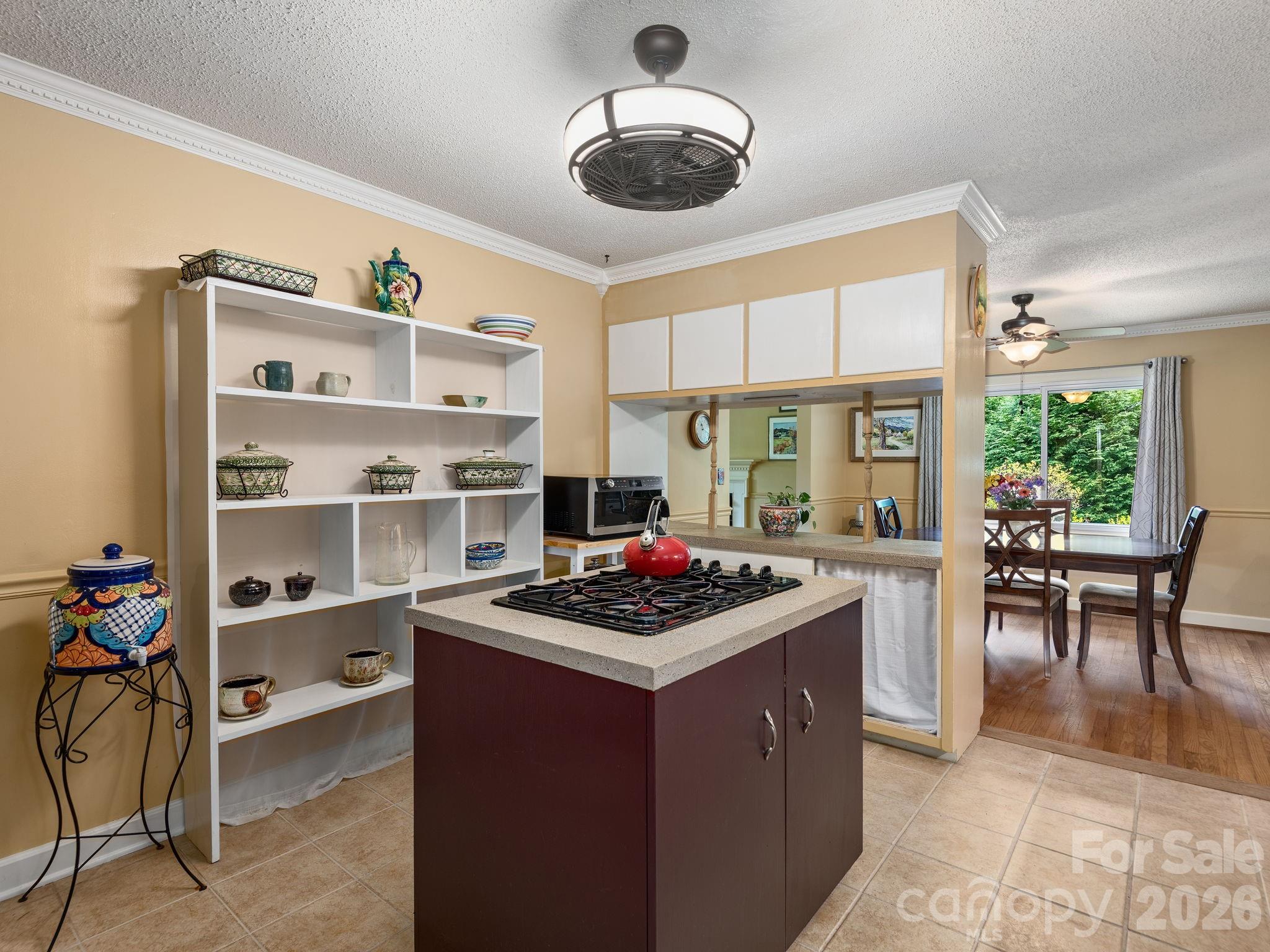 112 Lyndale Road Hendersonville, NC 28739 - Photo 8 of 30
