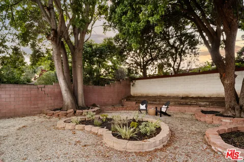 $995,000 | 7117 West 91st Street, Los Angeles, CA 90045