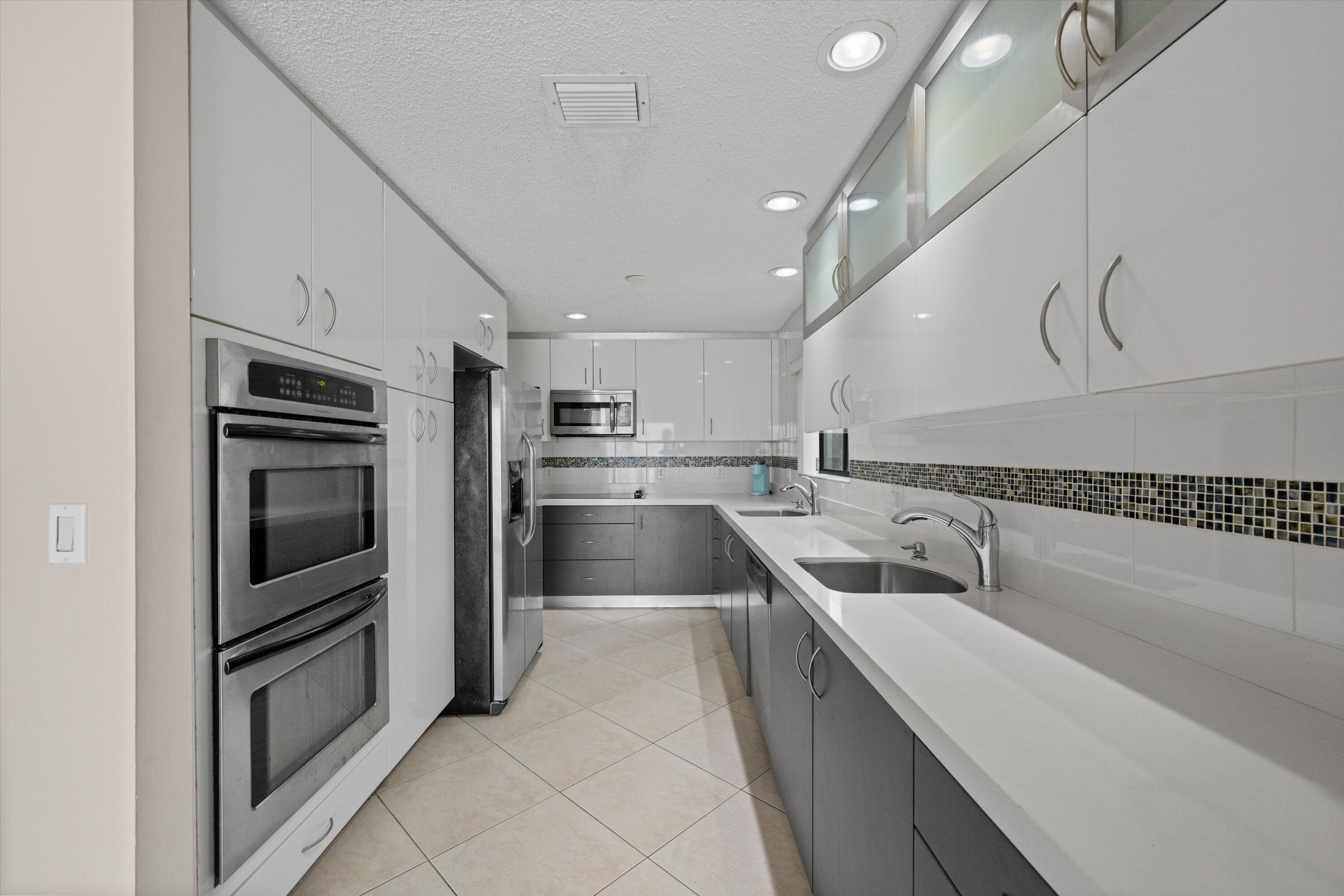 22304 Guadeloupe Street Boca Raton, FL 33433 - Photo 11 of 62 12-DSC_1921