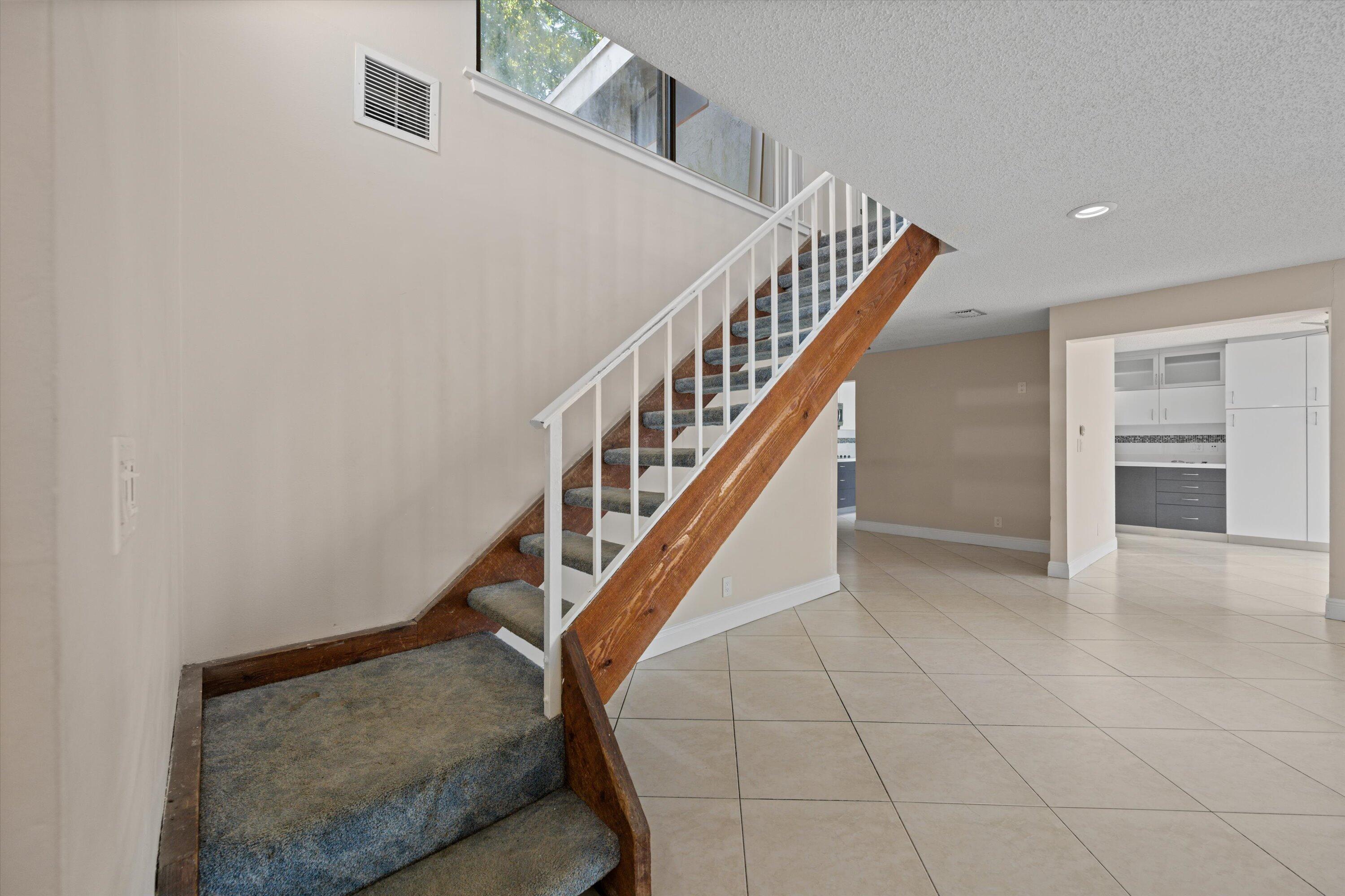 22304 Guadeloupe Street Boca Raton, FL 33433 - Photo 4 of 62 04-DSC_1972