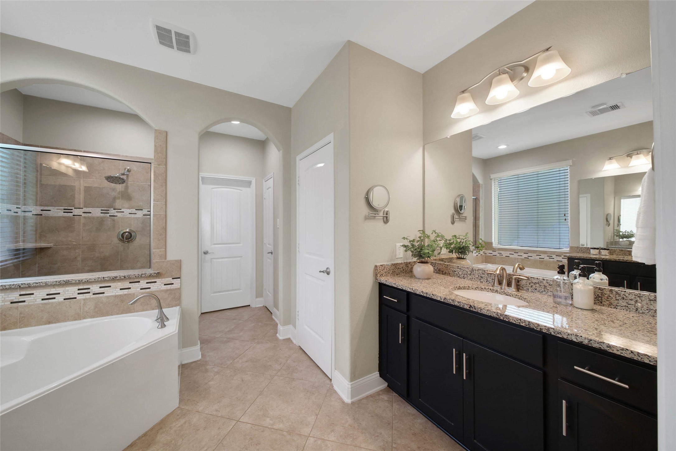 2643 Cedar Path Lane Conroe, TX 77385 - Photo 14 of 44