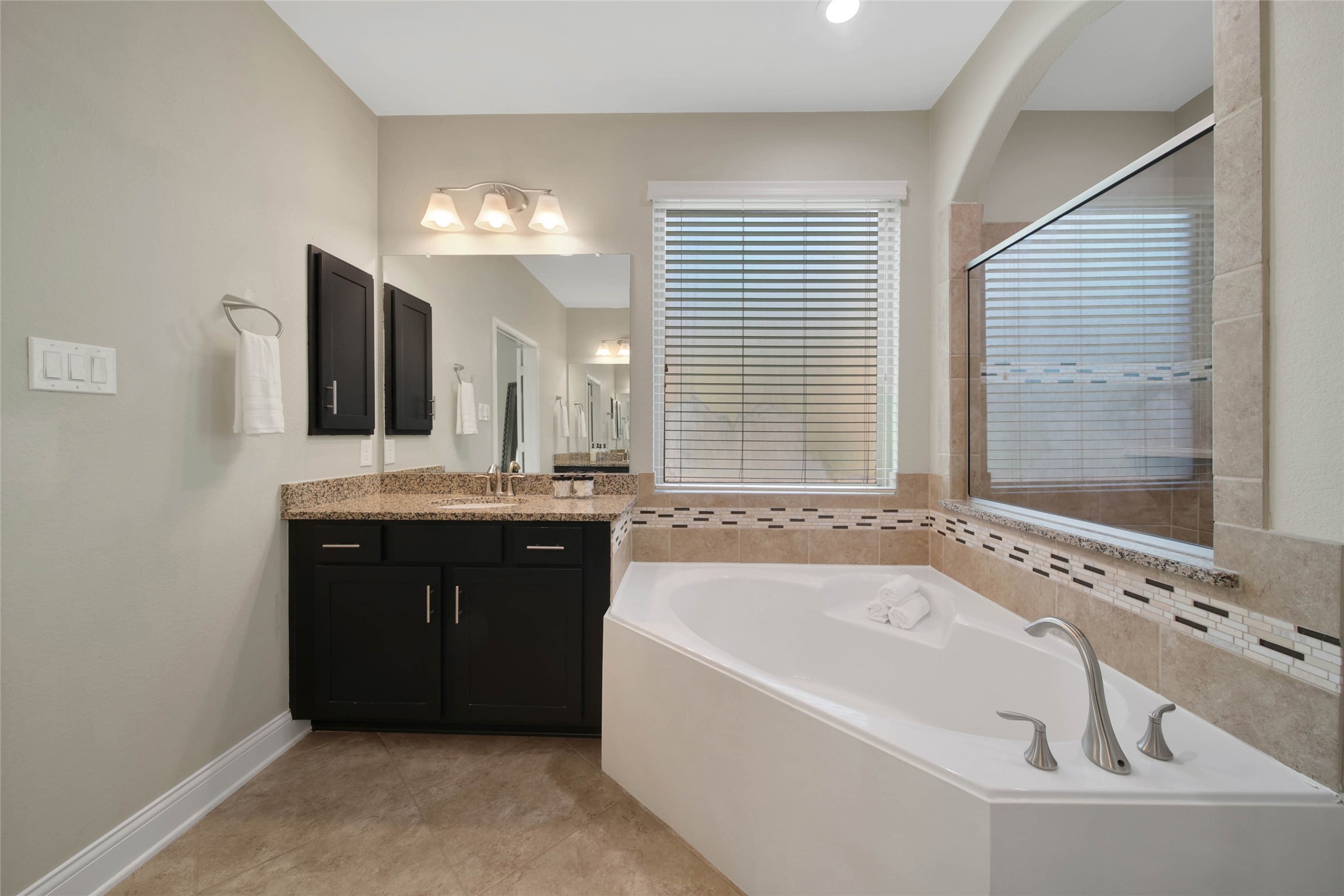 2643 Cedar Path Lane Conroe, TX 77385 - Photo 16 of 44