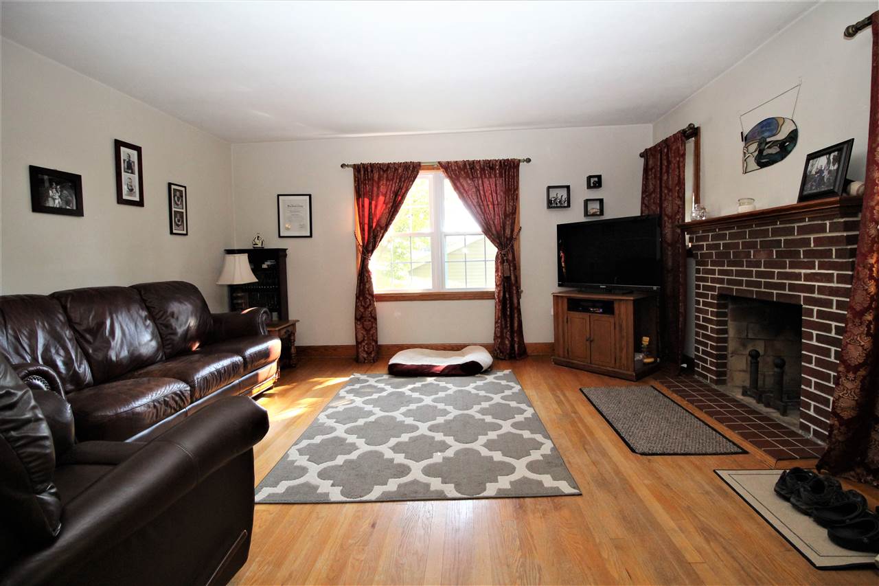 210 Surrey Road Staunton, VA 24401 - Photo 3 of 8 Gallery Image 3