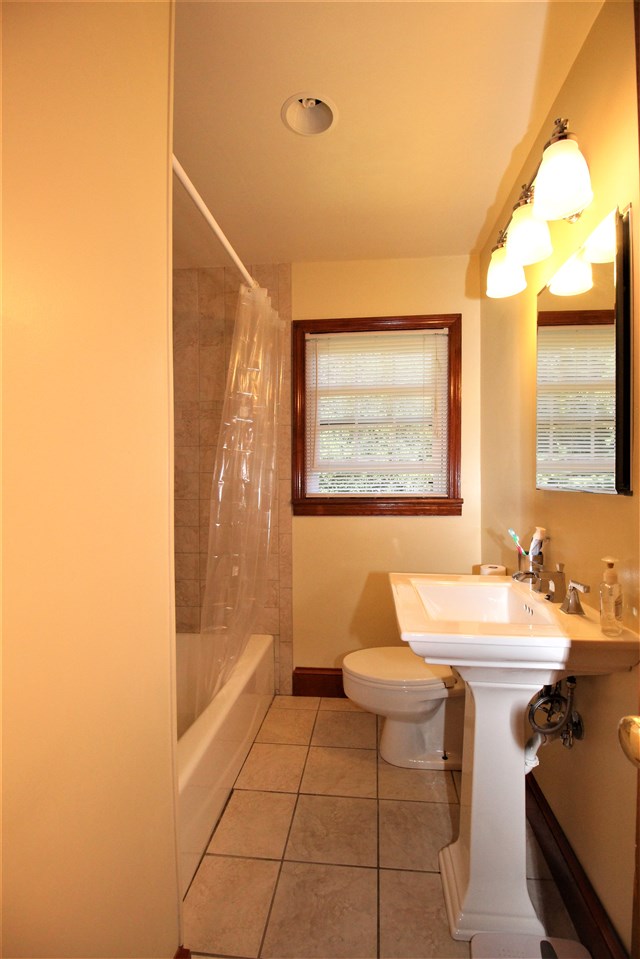 210 Surrey Road Staunton, VA 24401 - Photo 7 of 8 Gallery Image 7