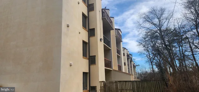 $140,000 | 10133 Prince Place, Unit 402, Upper Marlboro, MD 20774