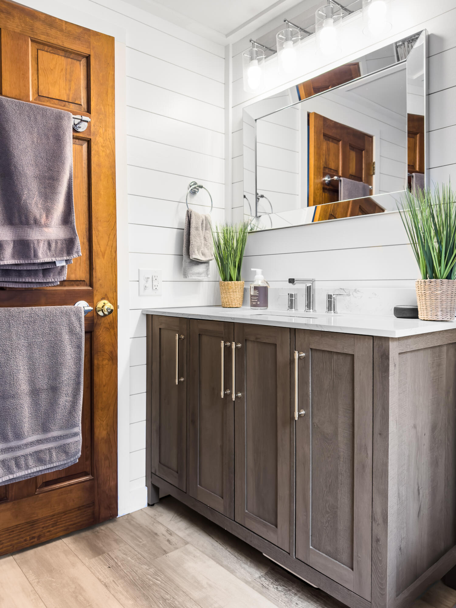 305 Monroe Road Hampden, ME 04444 - Photo 15 of 37 Monroe Interiors-25
