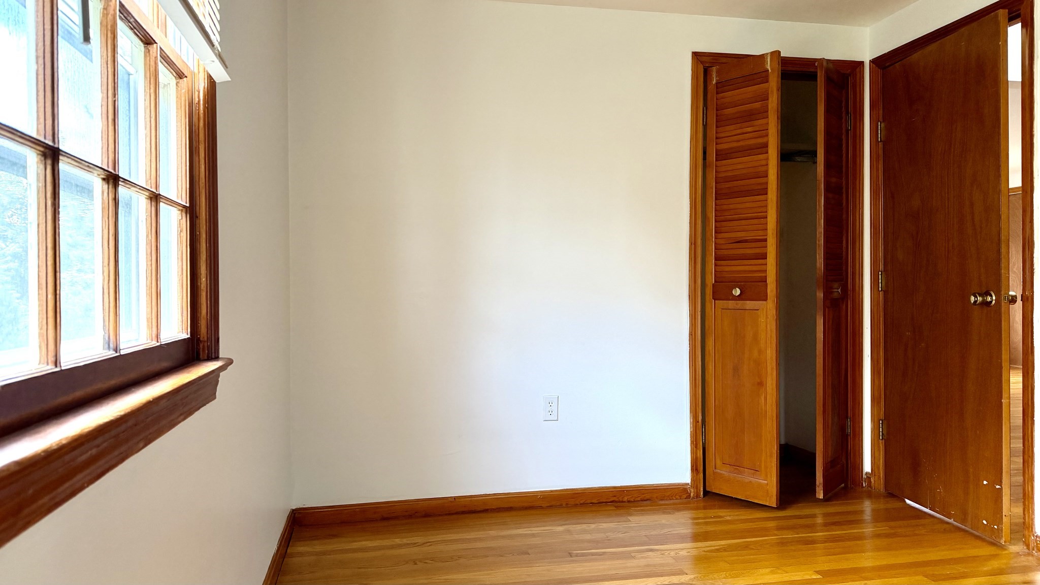 59 Commercial Street, Unit 4 Marblehead, MA 01945 - Photo 22 of 23 Gallery Image 22