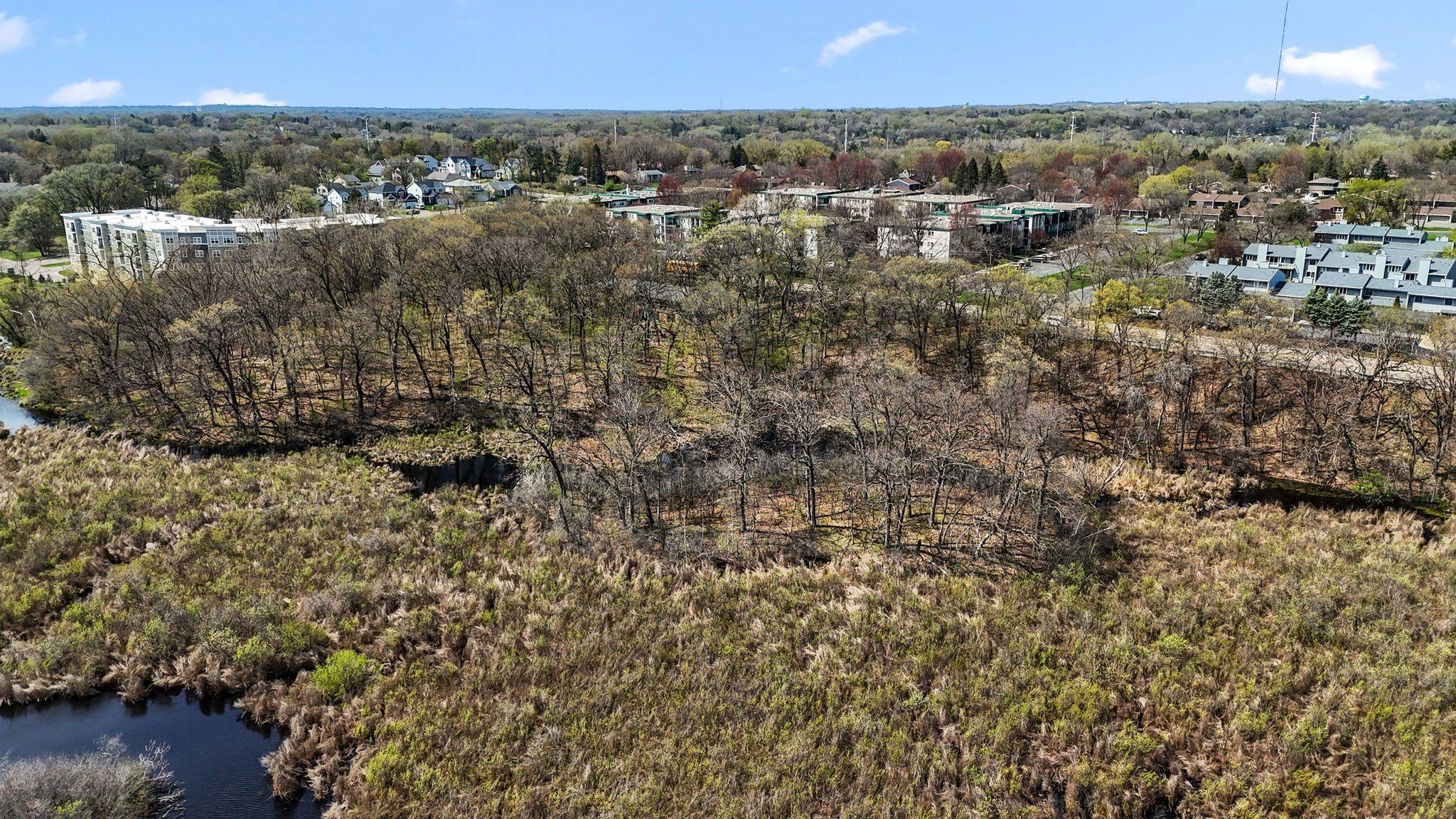 556 County Rd C West Roseville, MN 55113 - Photo 11 of 30