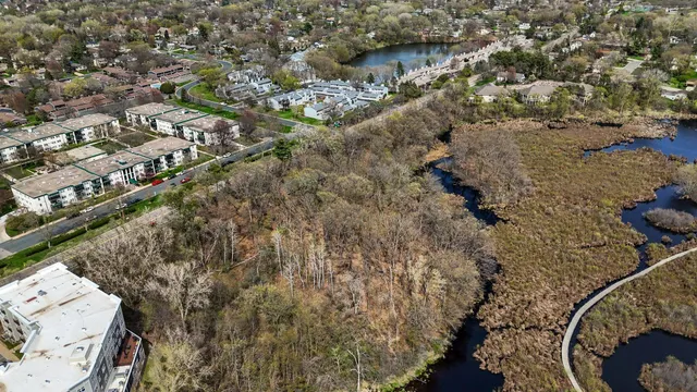 $1,100,000 | 556 County Rd C West, Roseville, MN 55113