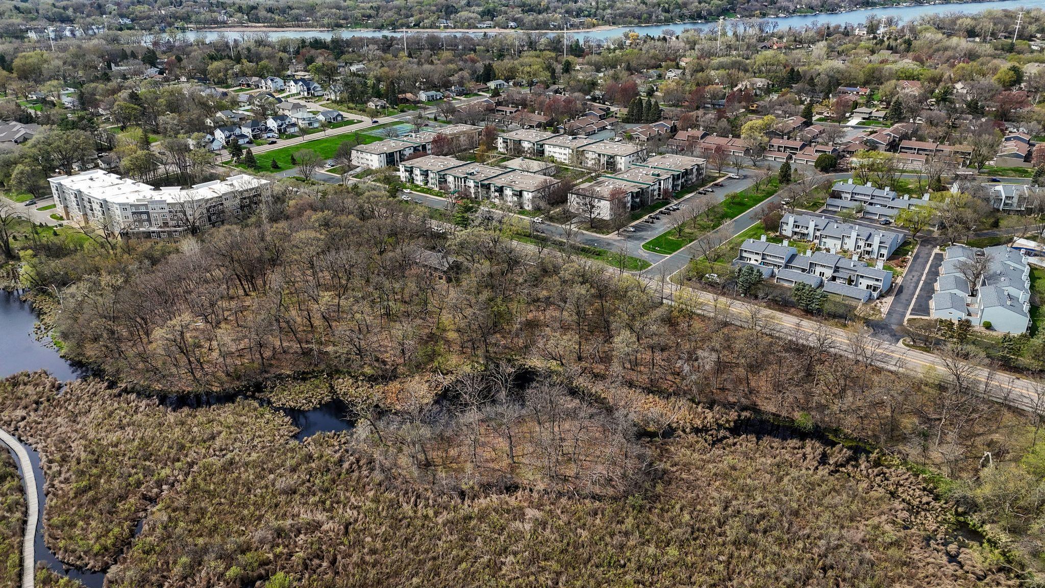 556 County Rd C West Roseville, MN 55113 - Photo 14 of 30