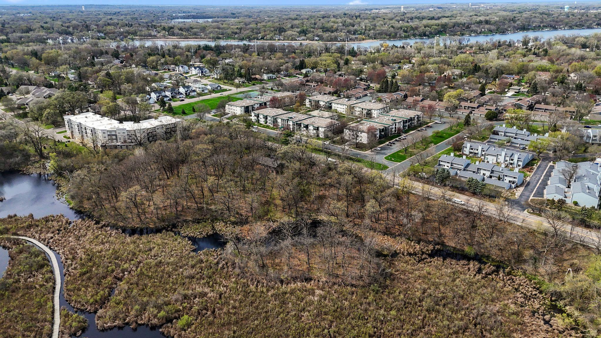 556 County Rd C West Roseville, MN 55113 - Photo 15 of 30