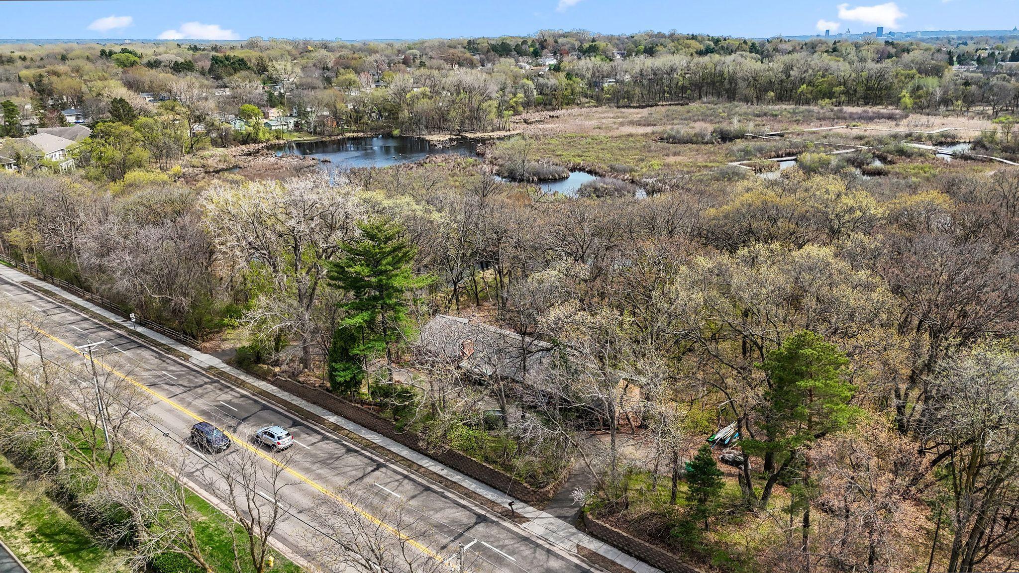 556 County Rd C West Roseville, MN 55113 - Photo 20 of 30
