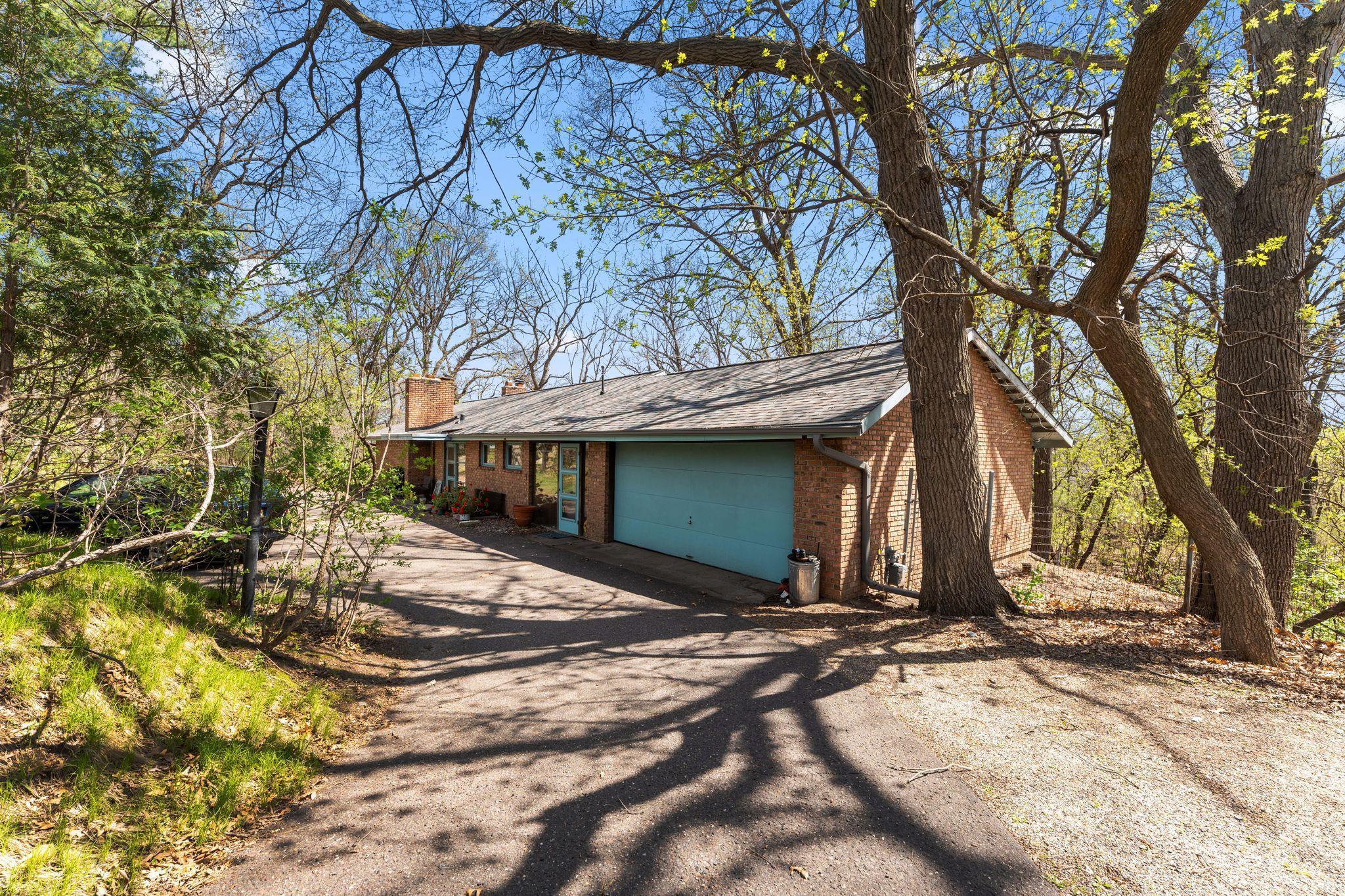 556 County Rd C West Roseville, MN 55113 - Photo 23 of 30