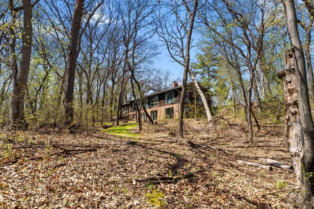 $1,100,000 | 556 County Rd C West, Roseville, MN 55113