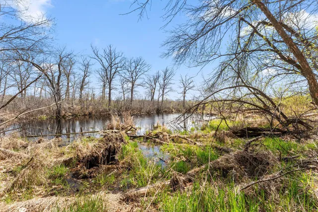 $1,100,000 | 556 County Rd C West, Roseville, MN 55113