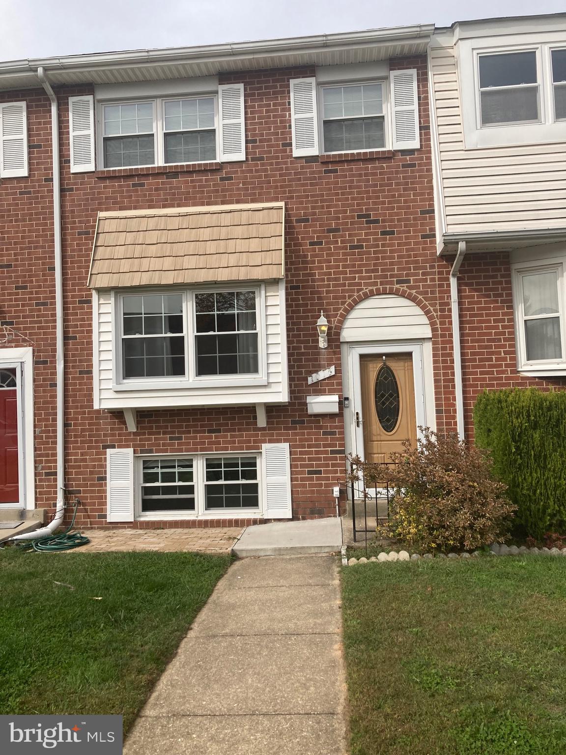 1015 Stormont Circle Halethorpe, MD 21227 - Photo 2 of 43 Front Bay Window
