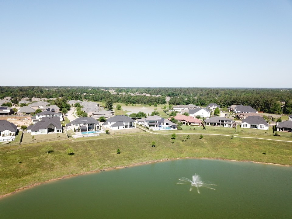 4906 Tres Lagos Drive Spring, TX 77389 - Photo 29 of 32 a view of city and ocean