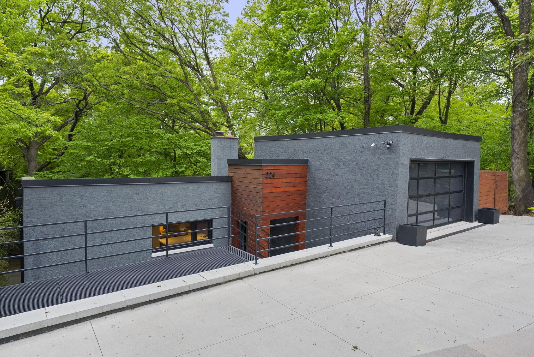 224 Walhalla Road Columbus, OH 43202 - Photo 1 of 100 72-web-or-mls-DSC07534
