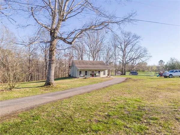 $325,000 | 209 Moss Road, Fairmount, GA 30139