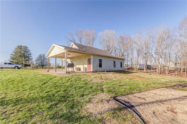 $325,000 | 209 Moss Road, Fairmount, GA 30139