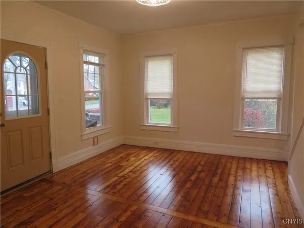 $2,200 | 46 Pearl Street, New Hartford, NY 13413