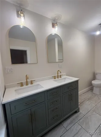 $2,200 | 46 Pearl Street, New Hartford, NY 13413