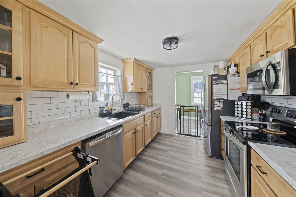 54 Wilbur Street Raynham, MA 02767 - Photo 12 of 25