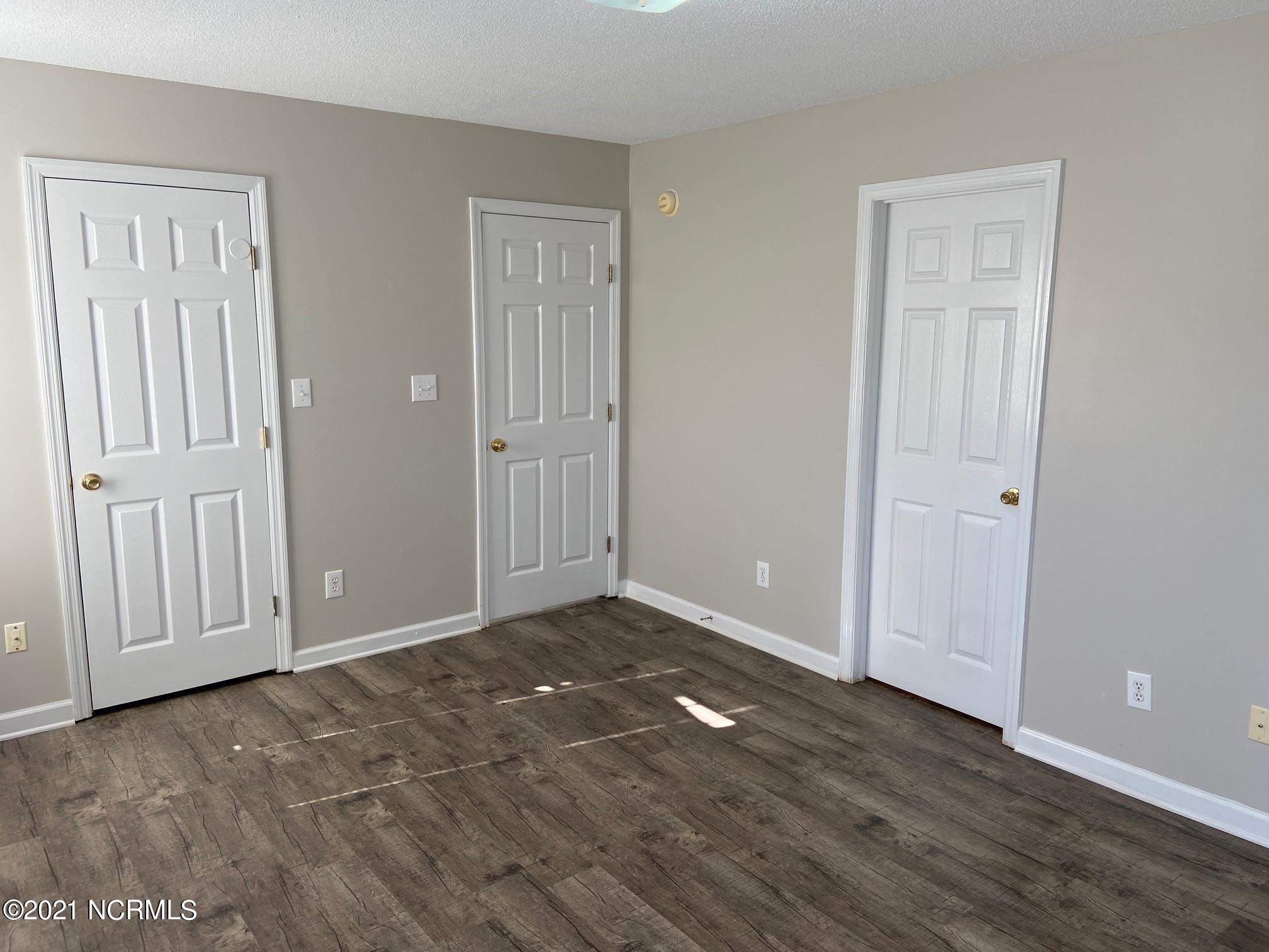 401 Sumrell Way Hubert, NC 28539 - Photo 12 of 26
