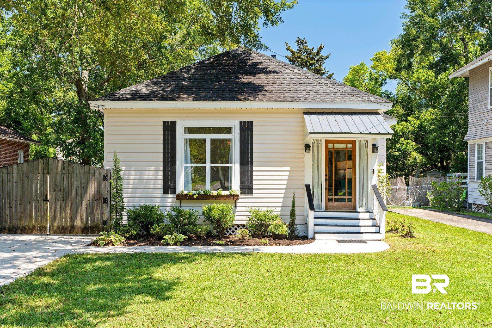 1806 Hunter Avenue Mobile, AL 36606 - Photo 1 of 28