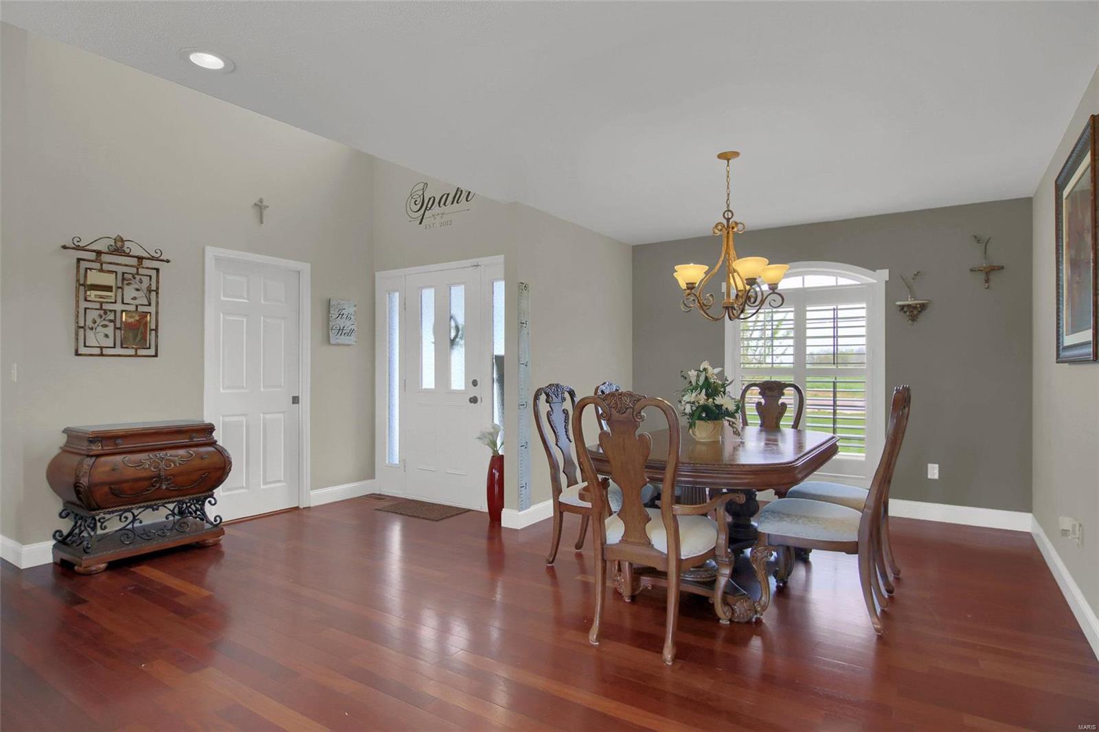 5604 Moro Road Moro, IL 62067 - Photo 3 of 42