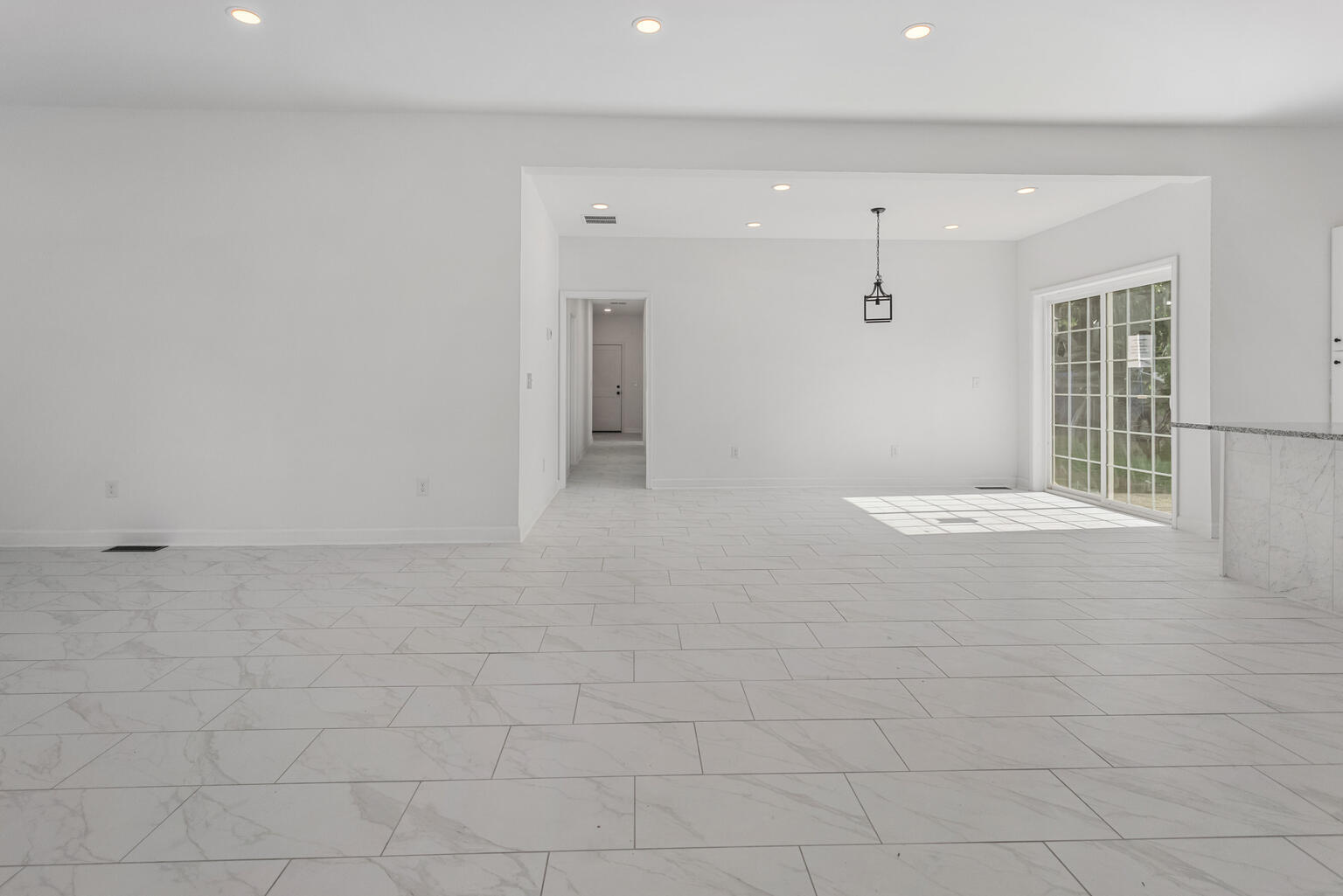 409 East Buckner Street Tuscola, IL 61953 - Photo 11 of 34