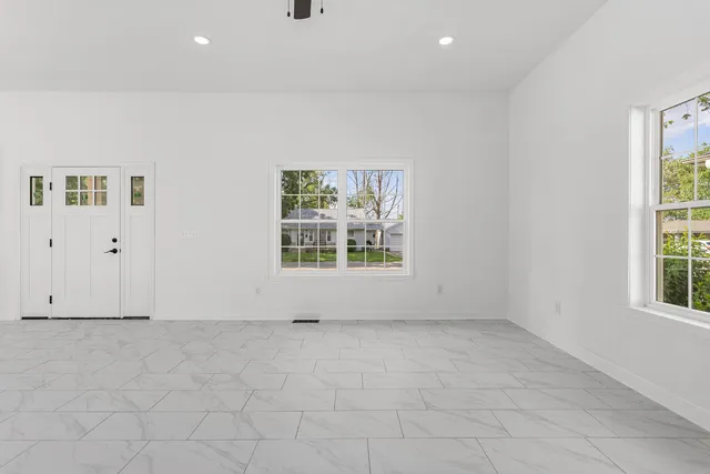 $249,999 | 409 East Buckner Street, Tuscola, IL 61953