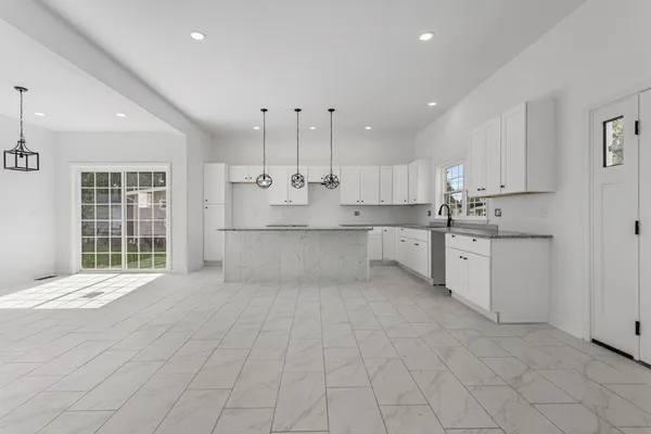 $249,999 | 409 East Buckner Street, Tuscola, IL 61953