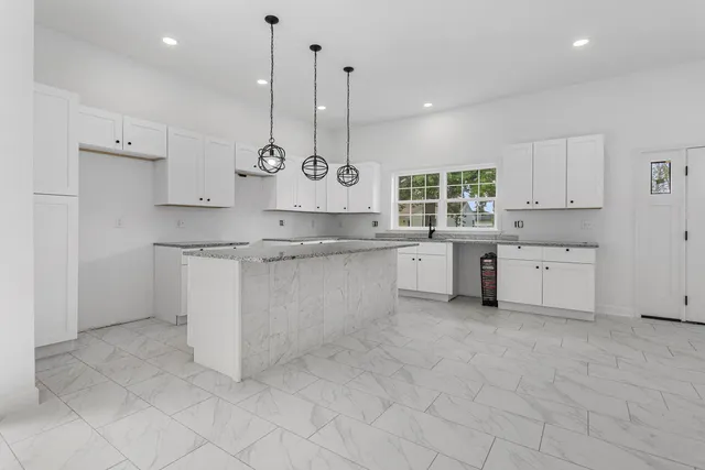 $249,999 | 409 East Buckner Street, Tuscola, IL 61953