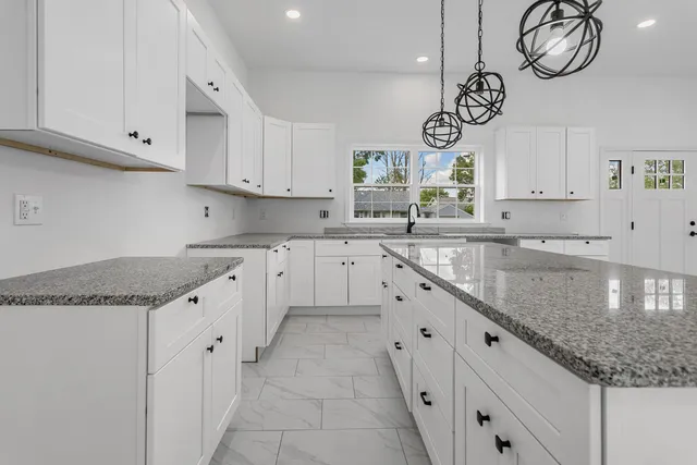 $249,999 | 409 East Buckner Street, Tuscola, IL 61953