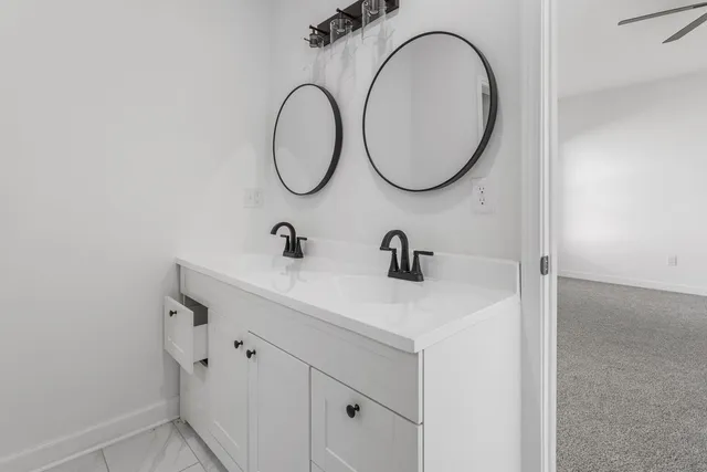 $249,999 | 409 East Buckner Street, Tuscola, IL 61953