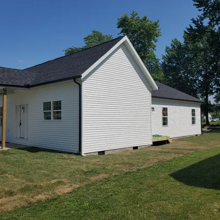 $249,999 | 409 East Buckner Street, Tuscola, IL 61953