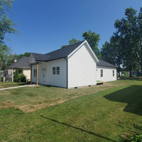 $249,999 | 409 East Buckner Street, Tuscola, IL 61953