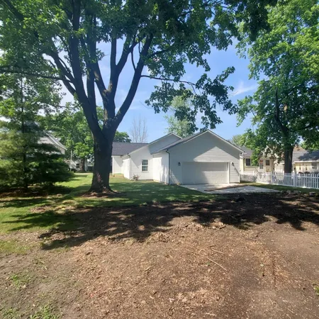 $249,999 | 409 East Buckner Street, Tuscola, IL 61953