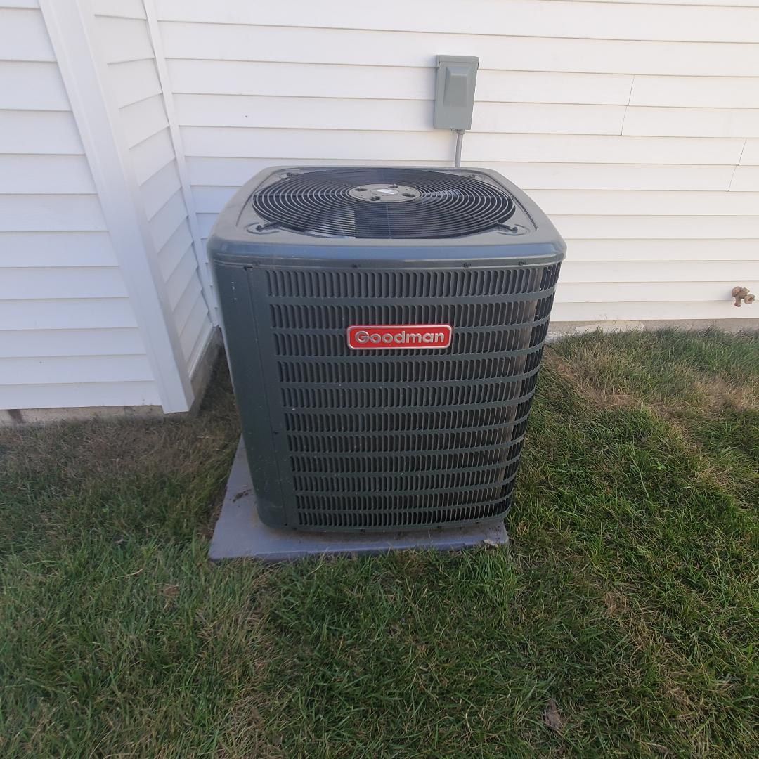 409 East Buckner Street Tuscola, IL 61953 - Photo 10 of 34